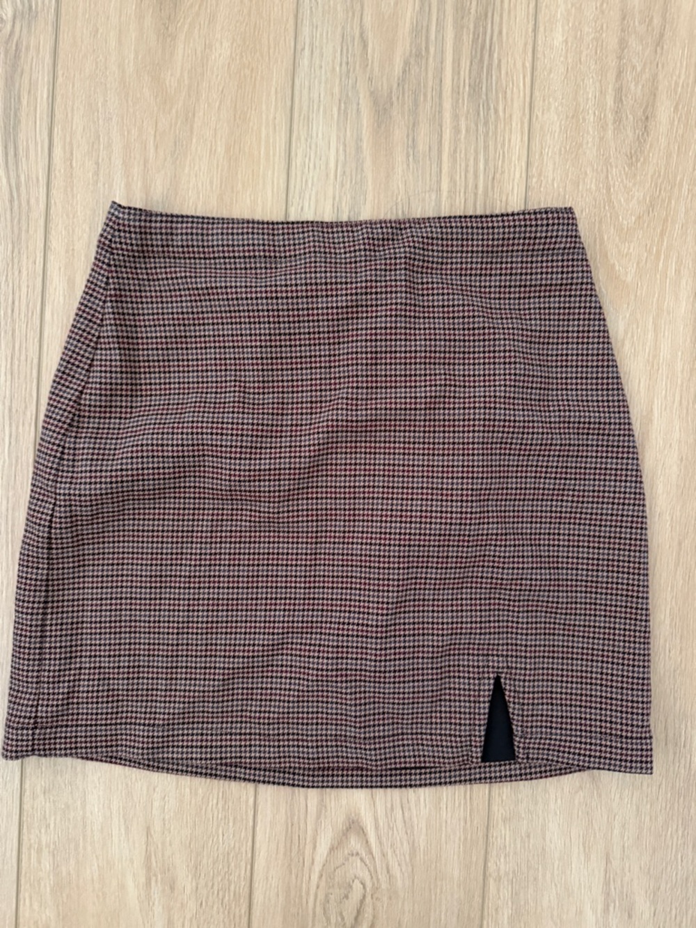 Abercrombie & Fitch Brown Houndstooth Mini Skirt with Front Slit